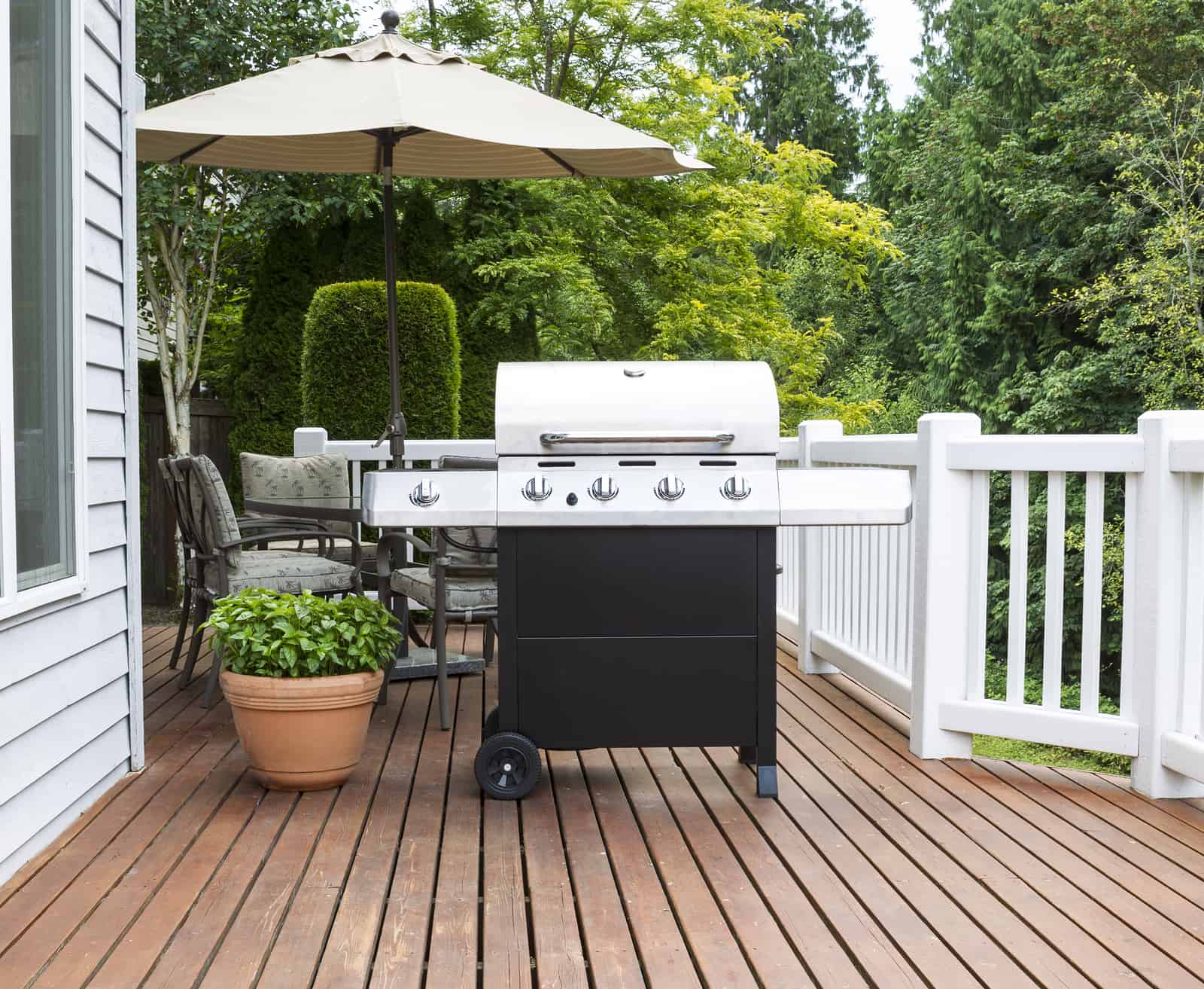 Alpharetta deck building and repair